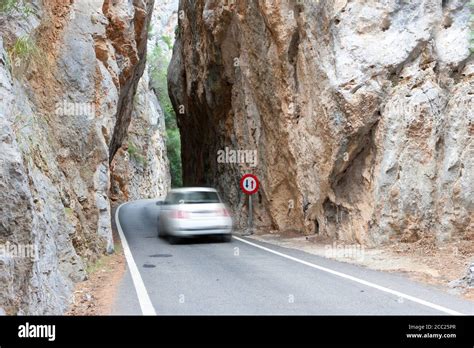 Car Tunnels Hi Res Stock Photography And Images Alamy