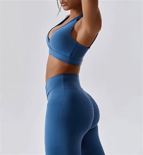 Women Wear Fitness Vest Hip Lifting Yoga Sets Seamless Thread Yoga Suit