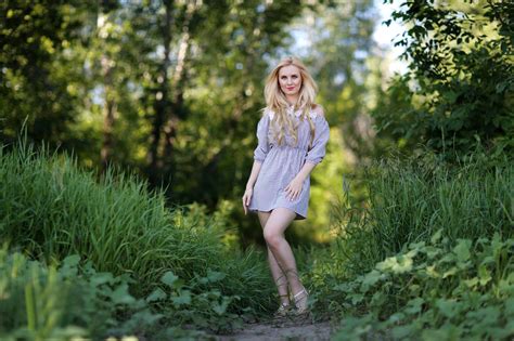 Fondos De Pantalla Naturaleza Rubia Plantas Mujer Modelo Mujeres