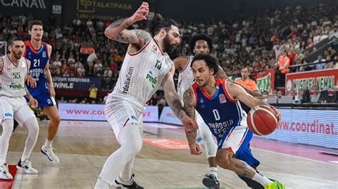 Anadolu Efes Ampiyon Oldu