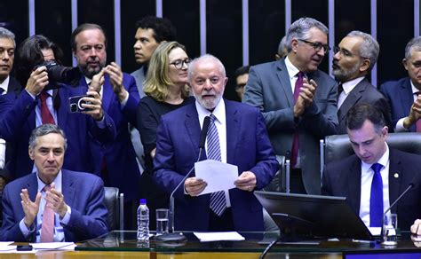 Veja Fotos Da Sessão Que Promulgou A Reforma Tributária