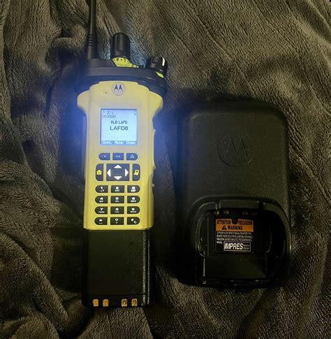 Motorola APX APX6000XE 700 800 MHZ Digital Two Way Radio P25 TDMA