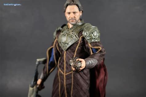 Hot Toys MMS Jor El Video Review And Gallery The Fortress Of Solitude