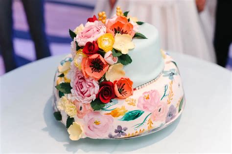 Best Painted Wedding Cake Recipe Ideas For Your Special Day