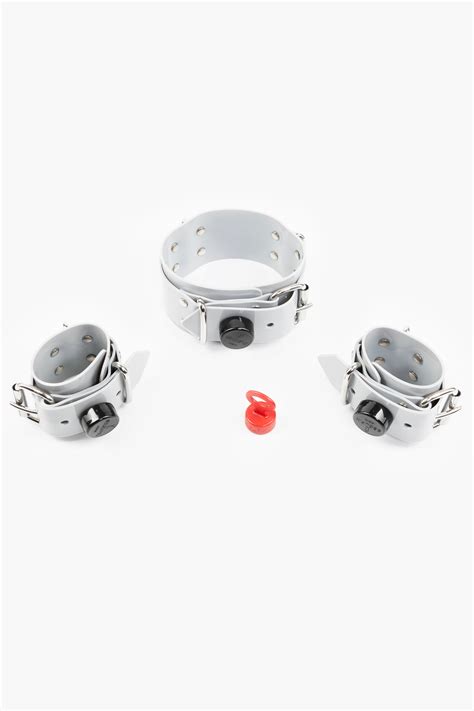 Lockable Segufix Collar And Wrist Cuffs Set Light Grey Chrome