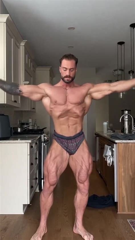 Muscle Chris Bumstead