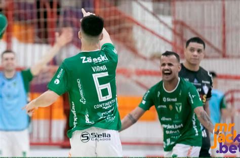 Noite de Horizontina Futsal x Atlântico de Erechim no Ginásio Édio