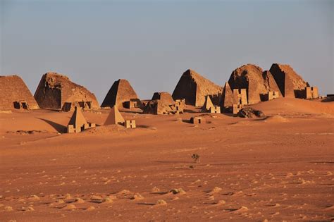 Premium Photo Sunrise In The Ancient Pyramids Of Meroe In Sahara