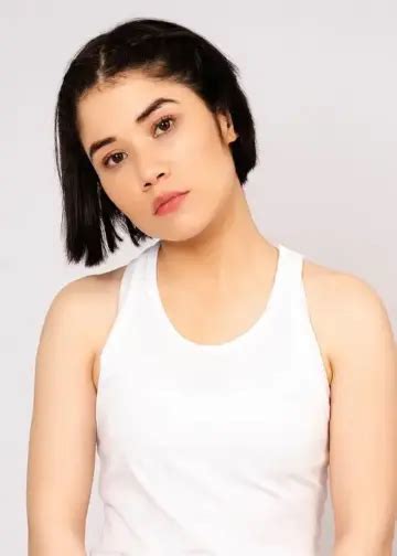 Howra Batool: Biography, Dramas List - WeGreen Entertainment