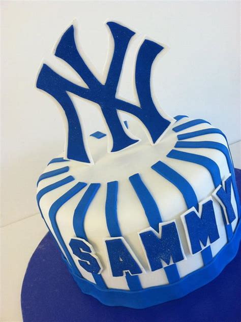 New York Yankees Cake Decorated Cake By Jacque Mclean Cakesdecor