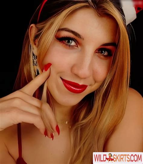 FrivolousFox ASMR FrivviFox Frivvay Nude Instagram Leaked Photo