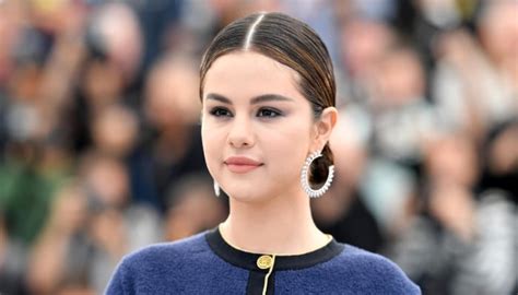 Selena Gomez Debuts Bangs And Long Straight Hair Look In Latest Tiktok