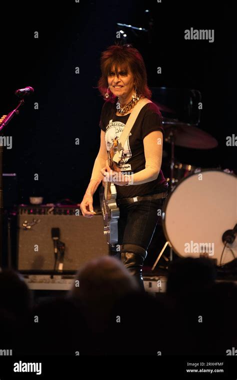 Pretenders Bassist Hi Res Stock Photography And Images Alamy