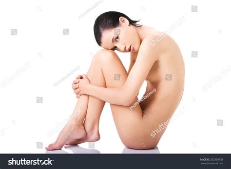 Стоковая фотография 232354333 Side View Nude Woman Knees Close