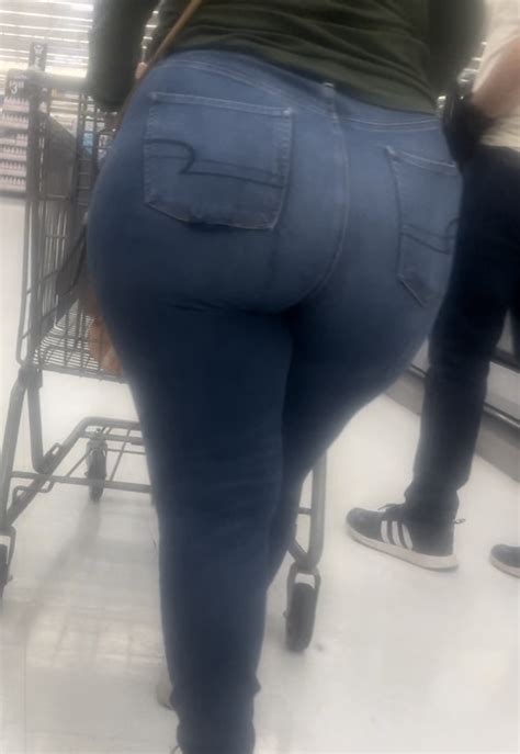 Huge Latina Booty Milf In Perfectly Jeans Tight Jeans Forum