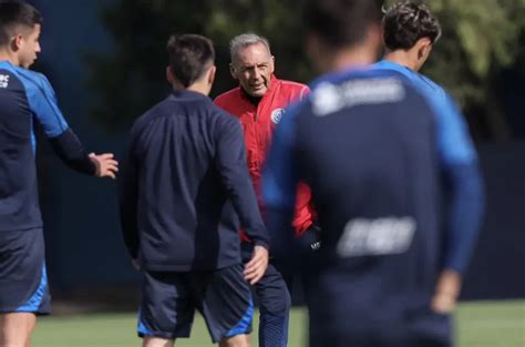 Russo podría perder a un titular para jugar el clásico contra Racing