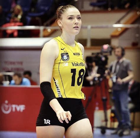 zehra guenes turkish volleyball player hottest female athletes