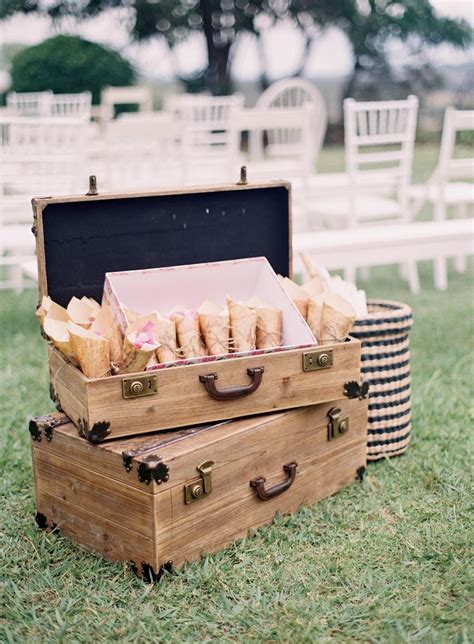 A Vintage Wedding That Fully Embraces Pastels