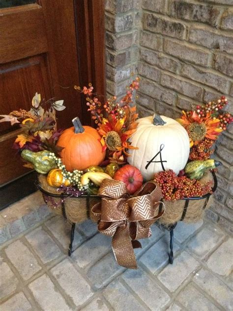 25 Outdoor Fall Décor Ideas That Are Easy To Recreate Shelterness