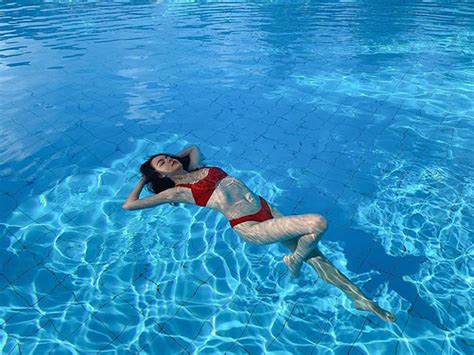 Phạm Quỳnh Anh mặc bikini khoe vẻ gợi cảm ở tuổi