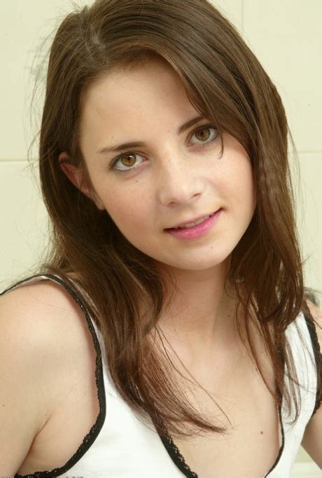 Alluring Teen Alexandra Spreads Her Hairy Pink Pussy In The Shower Coedcherry