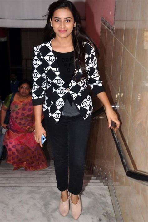 Pin By Vidyasagar G On Indian Actress Hot Pics Indian Actress Hot Pics Stylish Photo Pose