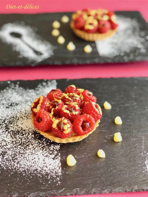 Tartelettes aux framboises sur lit de lemon curd léger au citron vert