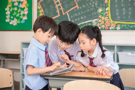 gambar murid sekolah rendah ragam hari pertama persekolahan astro