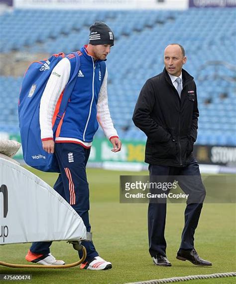 Sky Sports Nasser Hussain Photos And Premium High Res Pictures Getty