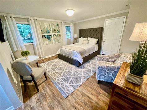 Magnolia House | Furnished Finder