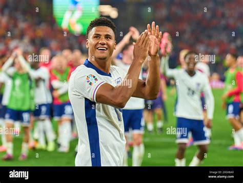 Ollie Watkins England 19 Feiert Den Sieg Nach Dem Halbfinalspiel