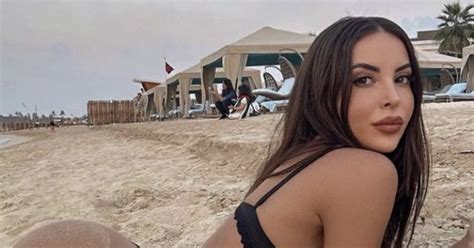 FOTOT Sensuale dhe poza hot gazetarja sportive i vë flakën rrjetit Lifestyle