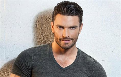 Julián Gil revela fue diagnosticado con cáncer de piel