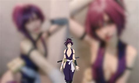 Modelo min mmu vai roubar o seu coração esse cosplay da Yuzuriha de