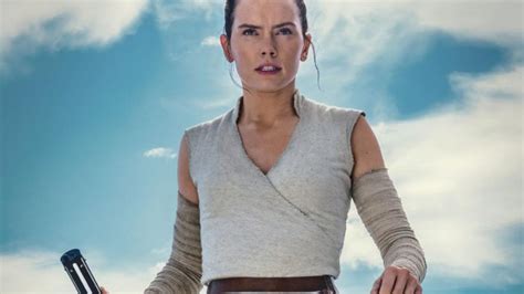 Daisy Ridleys Rey Featured In New Photo From Star Wars The Rise Of