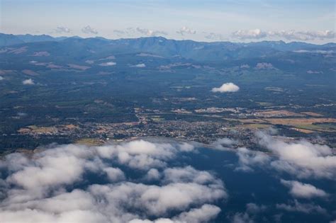 Premium Photo Aerial View Of A Small Town Parksville On Vancouver Island