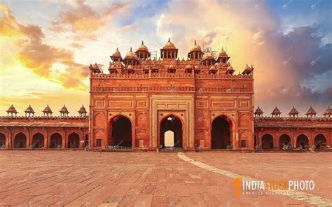 Buland Darwaza Gateway At Fatehpur Sikri Agra At Sunset Beaches In