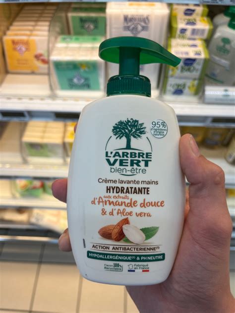 L Arbre Vert Bien Être Crème Lavante Mains Amande Douce Bio 300 ml