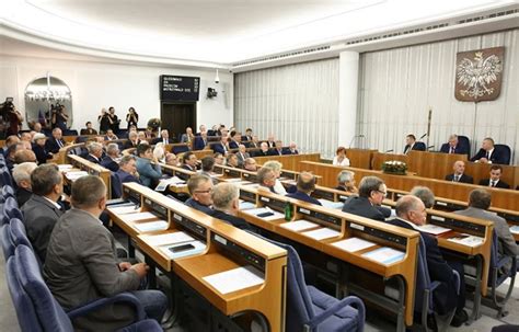 Senat upamiętnił 100 rocznicę podpisania traktatu wersalskiego