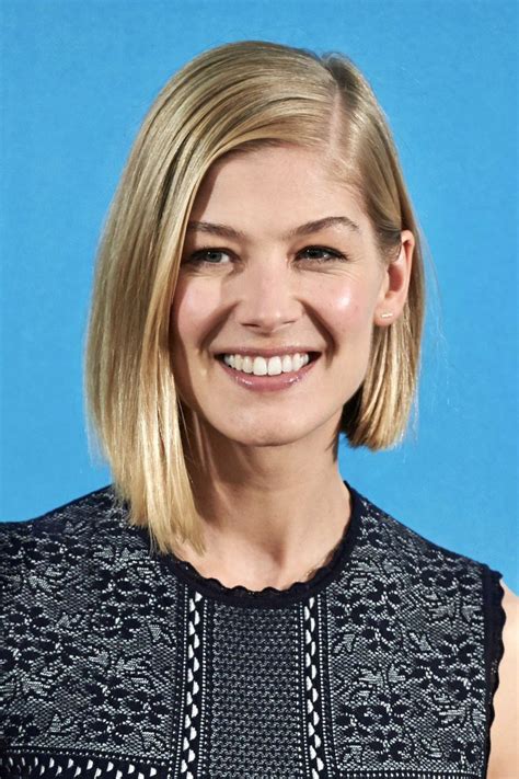 Rosamund Pike Source On Twitter Rosamund Pike Attends The What We