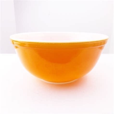 Pyrex Kitchen Vintage Pyrex 43 Orange Round Nesting Mixing Bowl 25