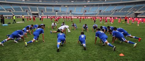 Soccer Players The Importance Of Stretching • Soccertoday