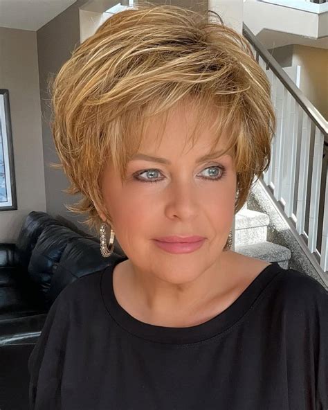 30 Dazzling Blonde Pixie Cut Ideas To Refresh Your Style