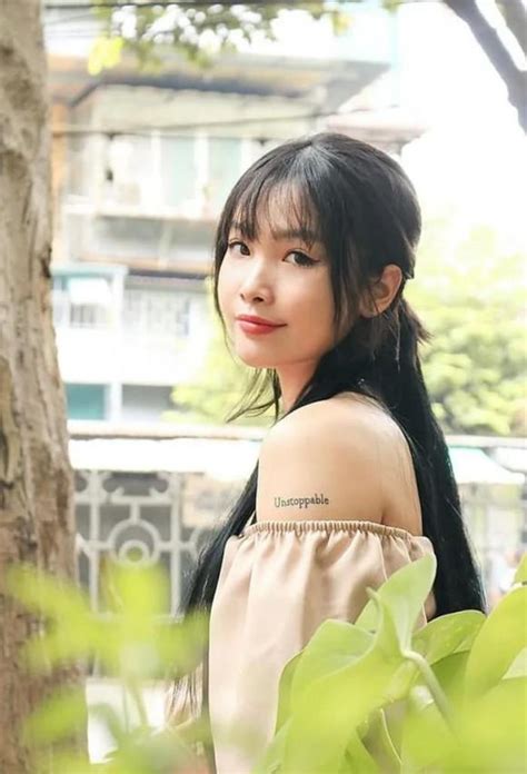 Vẻ đẹp của hot girl Wushu Việt Nam đang gây sốt tại SEA Games 32