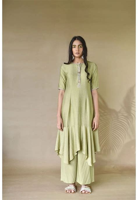 Pin By Priyanka Vyas On A Line Kurta In Clothes Design Designer