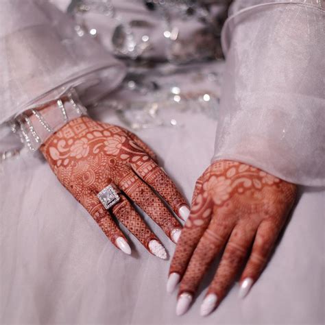 45 Glamorous Wedding Nail Art Designs For Indian Brides Some Useful Tips Wedbook