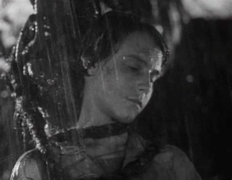 Фильм «Пятнадцатилетний капитан» (1945) - сюжет, актеры и роли, кадры ...