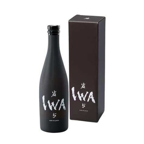 Pre Order Iwa 5 Sake Food And Drinks Beverages On Carousell