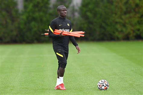 Kante returns to Chelsea training | News | Official Site | Chelsea ...