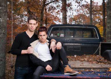 FREE Gay Non Nude Pictures XNXX